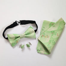 Load image into Gallery viewer, Silk Bow Tie - Green floral