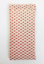 Load image into Gallery viewer, Red Japanese fans glasses case
