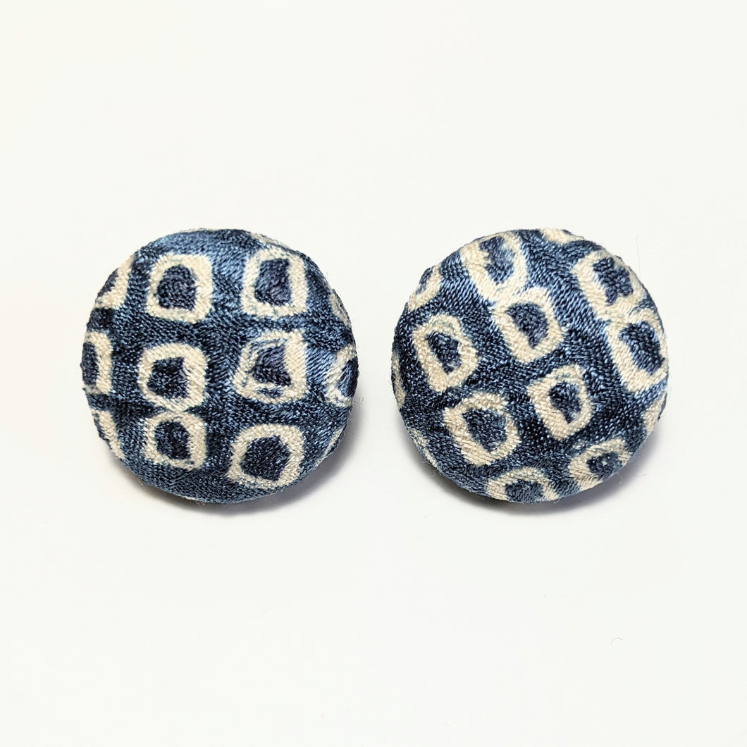 Shibori Button Earring - blue