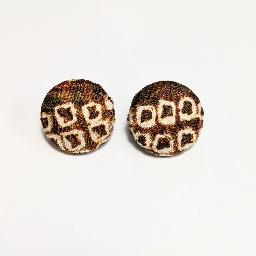 Shibori Button Earring - brown