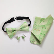 Load image into Gallery viewer, Silk Bow Tie - Green floral
