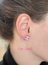 Load image into Gallery viewer, Shibori Button Earring - purple mix
